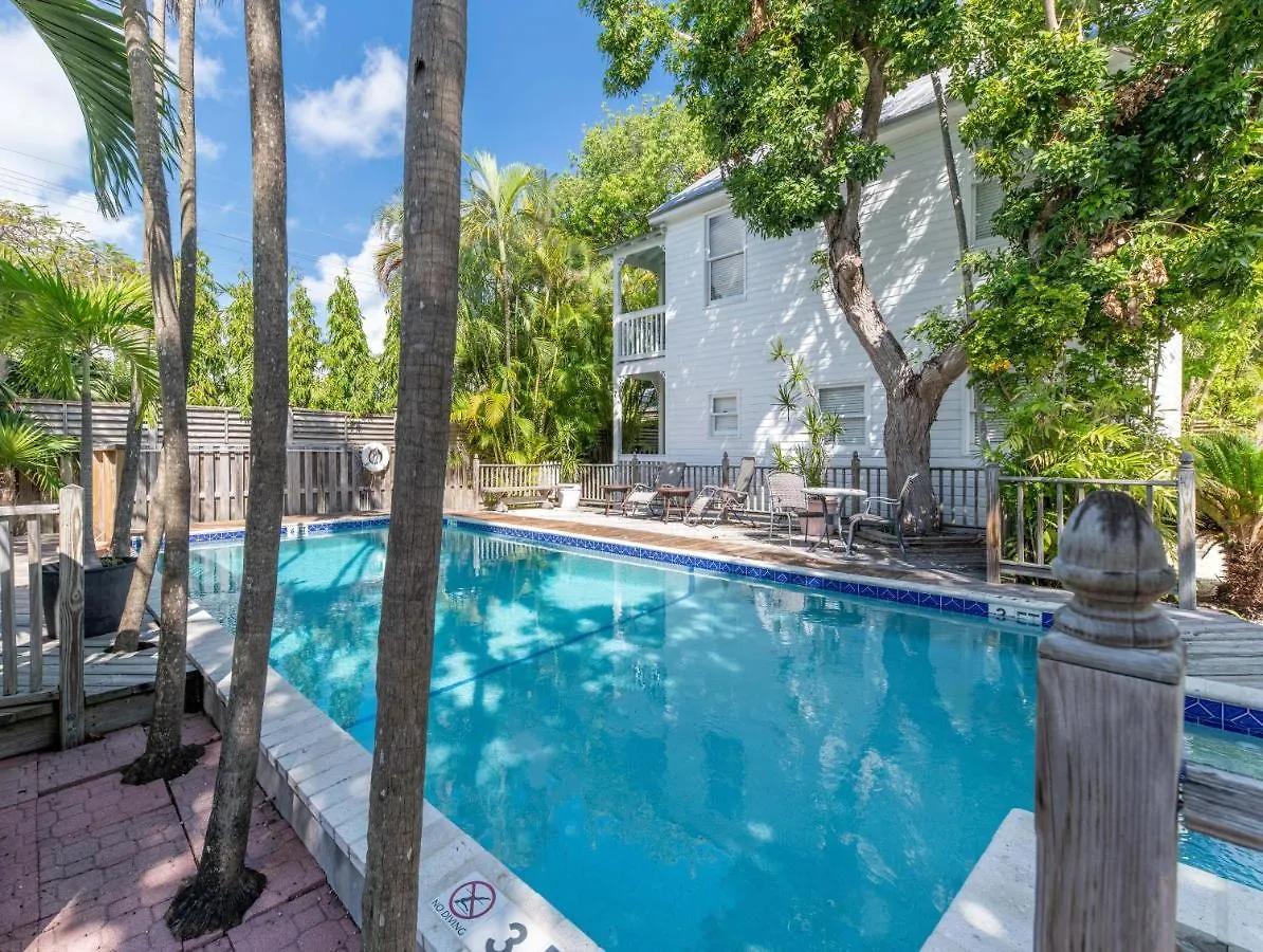 *New Listing* Cozy Key West Hideaway In Old Town With A Pool Villa