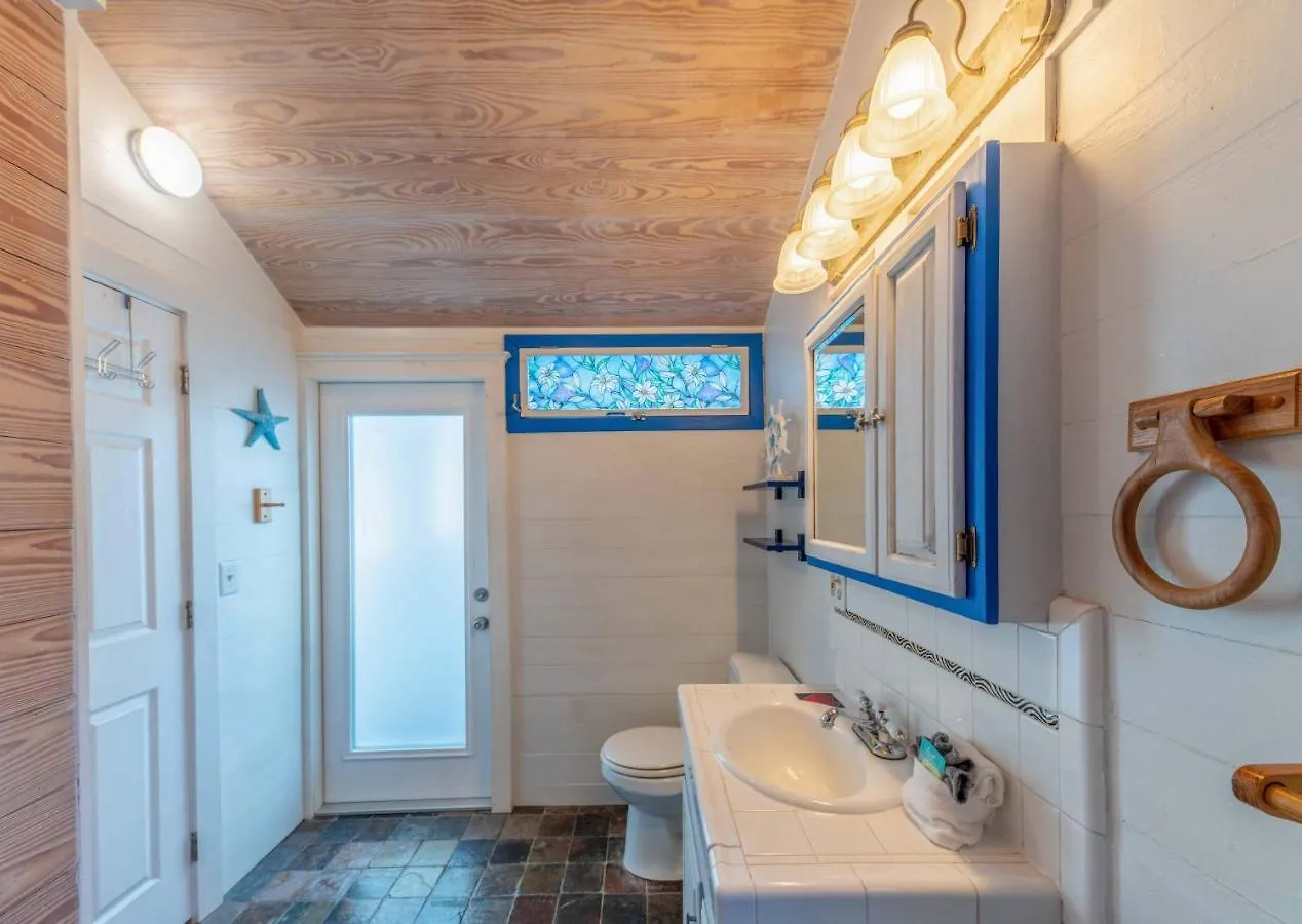 *New Listing* Cozy Key West Hideaway In Old Town With A Pool Villa 0*,  United States