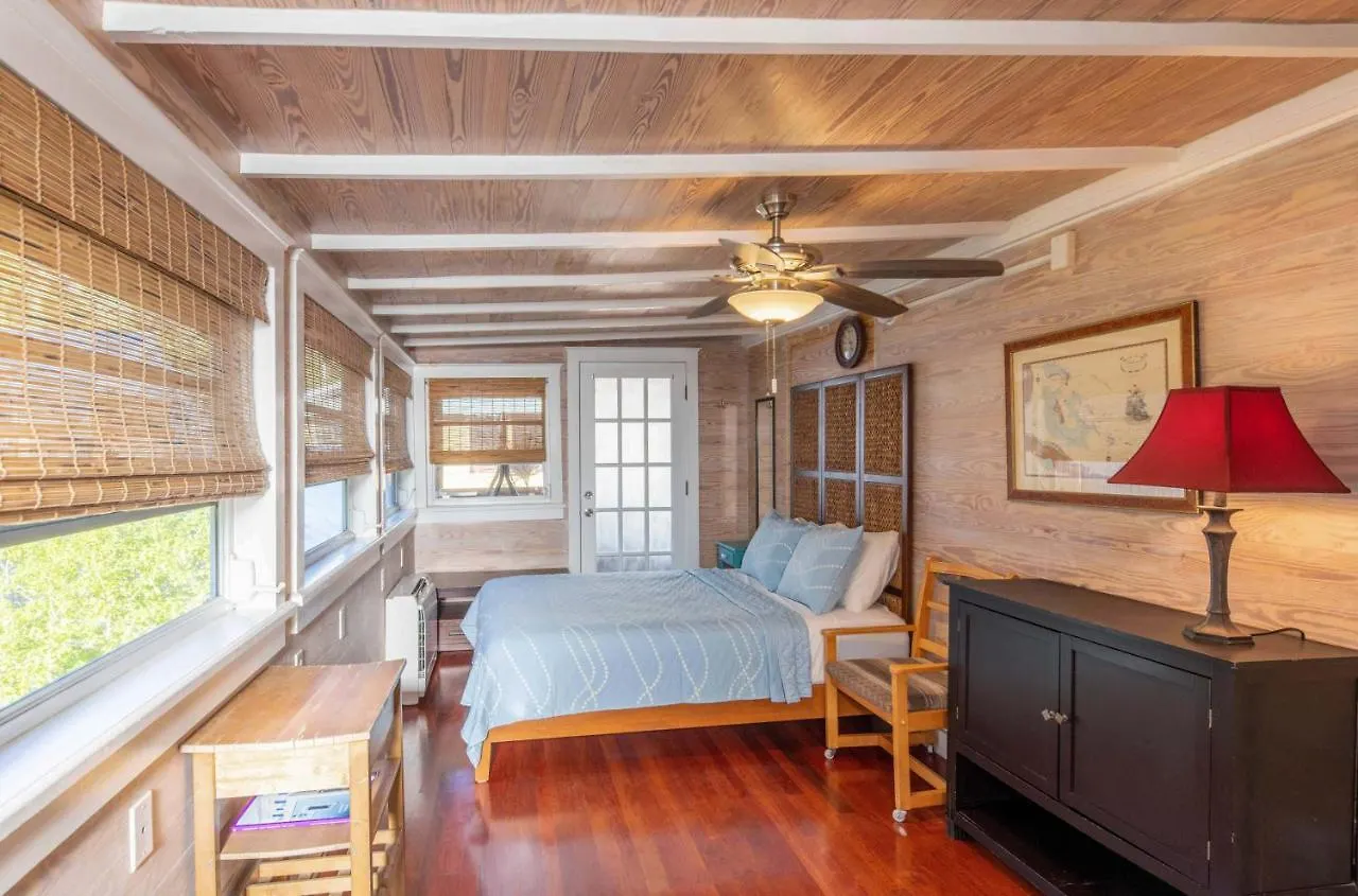 *New Listing* Cozy Key West Hideaway In Old Town With A Pool Villa 0*,